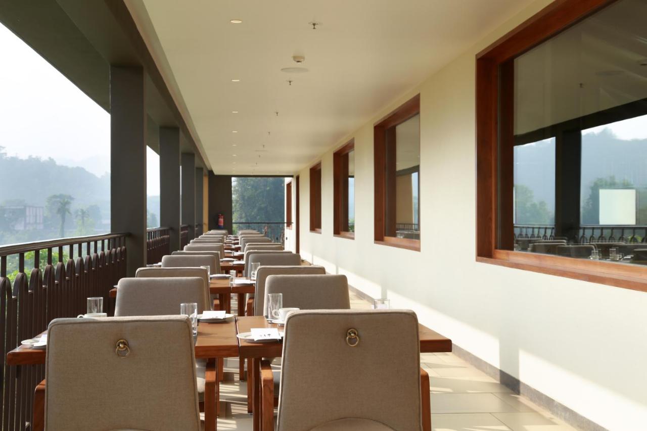 Готель Club Mahindra Assonora Екстер'єр фото